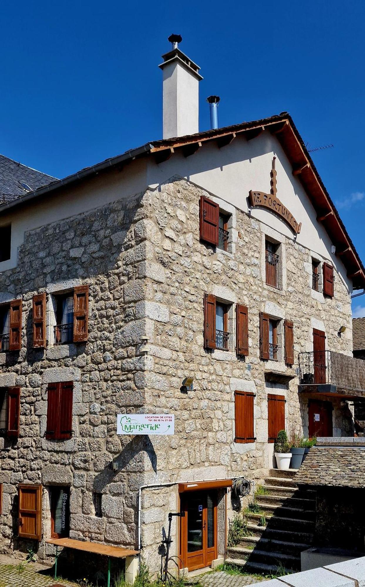 Gite De La Begude Rieutort Exterior foto